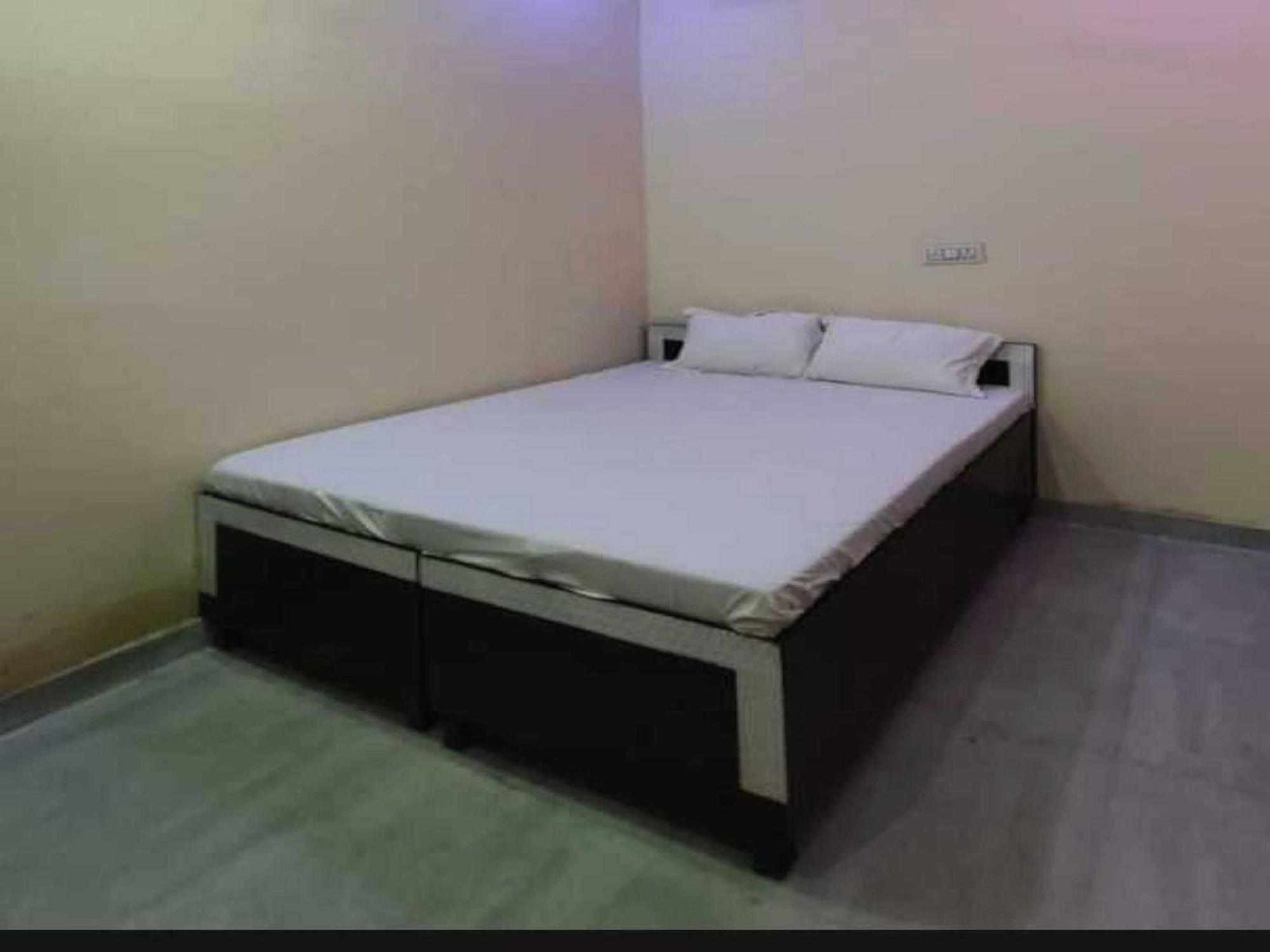 Hotel O G Hotel Happy Home Aligarh Exterior photo